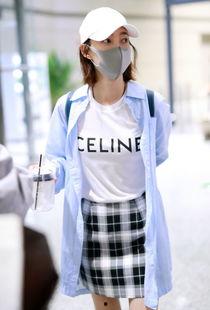 明星浅蓝色衬衫,浅蓝衬衫演绎清新时尚风